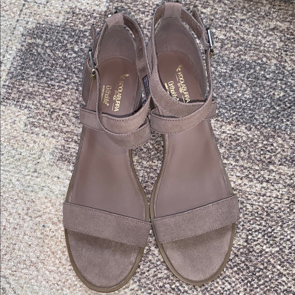 Koolaburra by UGG eliani ortholite foam new suede taupe sandals